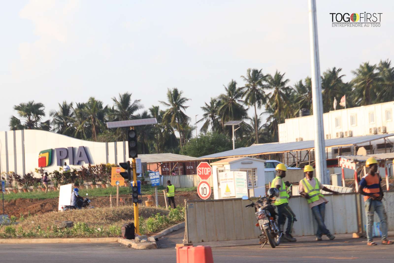 Esplanade de la Plateforme Industrielle d'Adétikopé (PIA) 