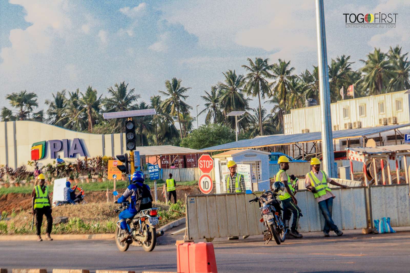 Esplanade de la Plateforme Industrielle d'Adétikopé (PIA) 