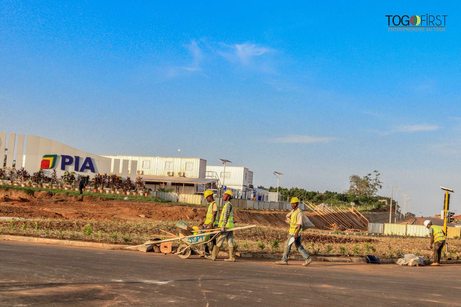 Esplanade de la Plateforme Industrielle d'Adétikopé (PIA) 