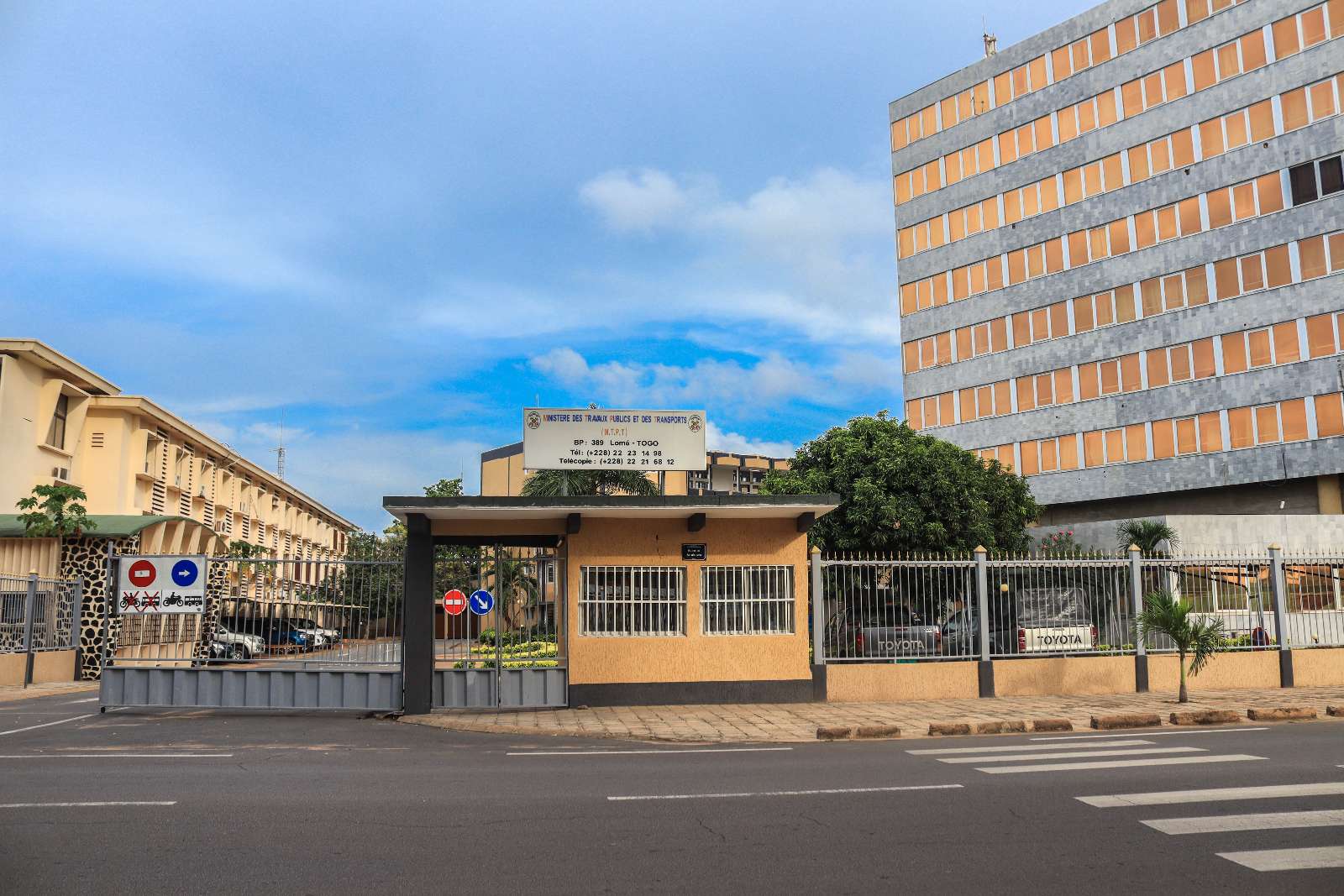 Ministère des travaux publics et des Transports