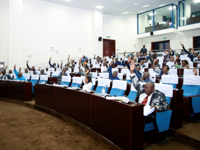 togo-le-parlement-adopte-le-budget-2023