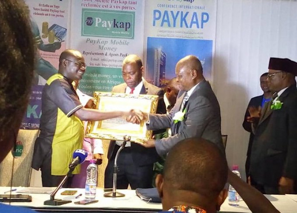 Paykap, concepteur de la première cryptomonnaie africaine, s’allie à la microfinance togolaise