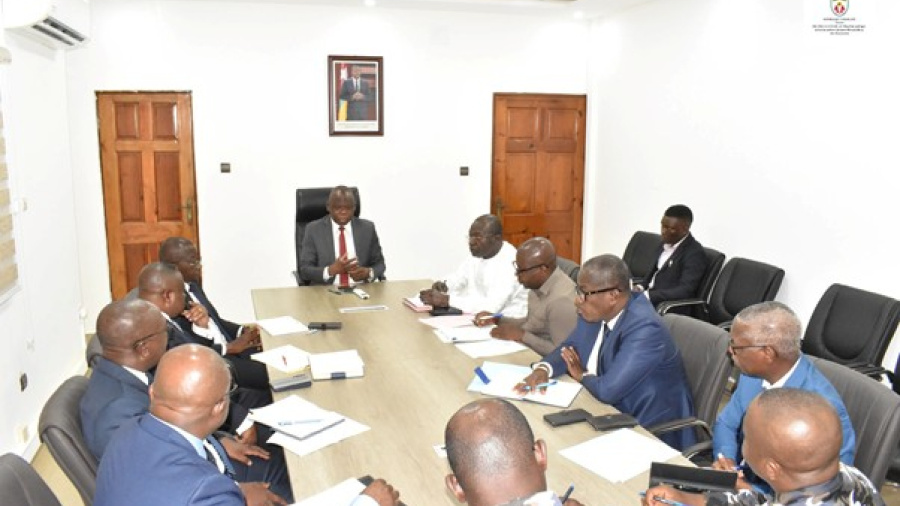 Togo : 40 % des v&eacute;hicules circuleraient sans assurance, le gouvernement veut durcir les contr&ocirc;les