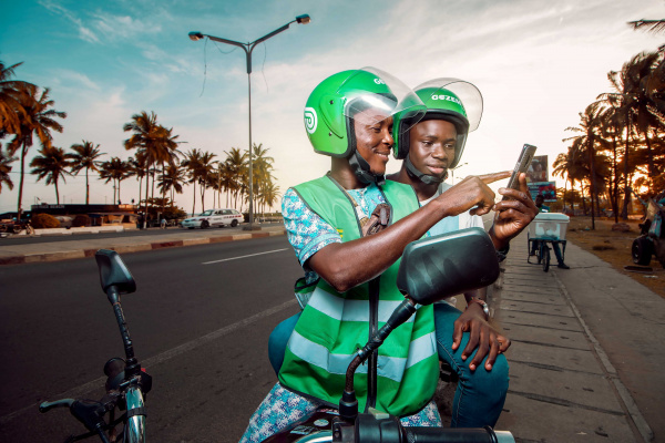 Un revenu mensuel de solidarité de 20 000 FCFA pour chaque conducteur de taxi-moto