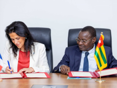 The French Secretary of State in charge of the Francophonie inks financing agreement for a hospital rehabilitation in Togo