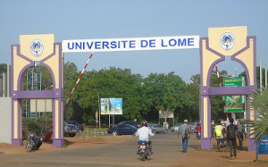 Le gouvernement togolais veut doter l&rsquo;universit&eacute; de Lom&eacute; d&rsquo;un centre d&rsquo;information mini&egrave;re
