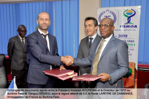 3 milliards FCFA de l&rsquo;Agence fran&ccedil;aise de d&eacute;veloppement pour l&rsquo;extension de la couverture du risque maladie dans l&rsquo;UEMOA