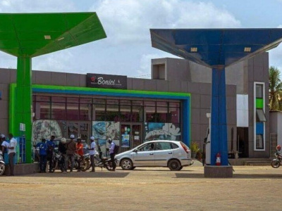 carburant-le-togo-ajuste-ses-prix-a-la-pompe-l-essence-monte-a-725-fcfa-le-litre