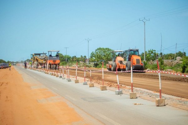 Route Avépozo-Aného: les travaux de réhabilitation seront achevés d’ici décembre (gouvernement)