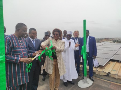 renouvelables-l-hotel-sarakawa-se-dote-d-une-centrale-solaire-de-500-kwc