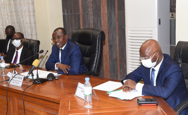 Togo : Rencontre entre l&#039;Etat et les acteurs du Système bancaire, autour de l&#039;impact du Covid-19 sur l&#039;économie nationale