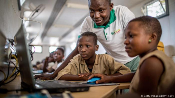 Au Togo, lancement de l’élaboration d’une politique nationale pour l’intégration des TIC dans l’enseignement