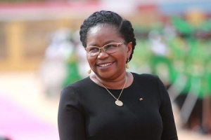 Victoire Tom&eacute;gah-Dogb&eacute; : &laquo; quand on vous confie un travail, il faut bien le faire &raquo;