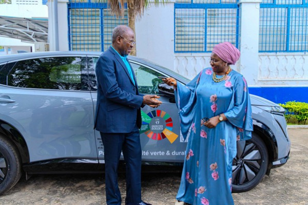 Togo Delivers Electric Vehicles To Environment Ministry, Golfe 3 Municipality