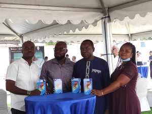 Togo : lancement d&rsquo;un programme pour faciliter l&rsquo;achat de smartphones aux fonctionnaires