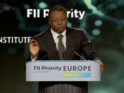a-rome-faure-gnassingbe-positionne-le-togo-comme-point-d-entree-bancable-pour-le-capital-patient-europeen
