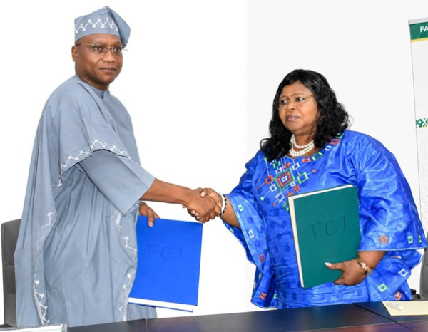Togo and Niger municipal bodies sign decentralized cooperation agreement