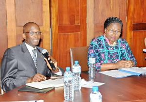 YALI 2018&nbsp;: Victoire Tom&eacute;gah-Dogb&eacute; apporte le soutien du gouvernement&nbsp;aux 10 ambassadeurs togolais