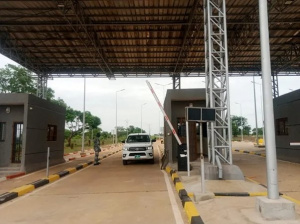 Au Togo, un poste de p&eacute;age op&eacute;rationnel &agrave; Danpen 3, sur la RN 17