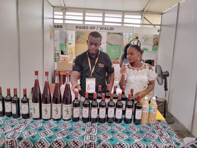 kagni-kodjo-le-jeune-togolais-qui-vinifie-les-fruits