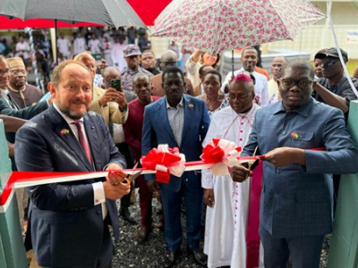 togo-un-nouveau-pole-mere-enfant-inaugure-a-elavagnon