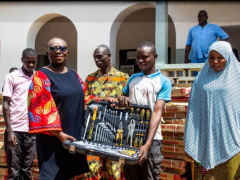 Togo: Ministry of grassroots development provides funds and equipment to 160 artisans in the North