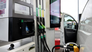 Flamb&eacute;e du prix des produits p&eacute;troliers, sur fond de fluctuations haussi&egrave;res du cours du baril