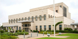 Le parking de l&rsquo;Ambassade des USA, momentan&eacute;ment centre de vaccination anti-Covid-19