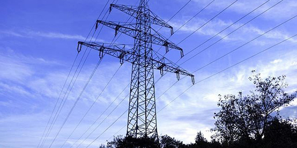 Togo : trois énergéticiens indiens démarrent la construction d’une ligne de transport d’électricité dans le Nord