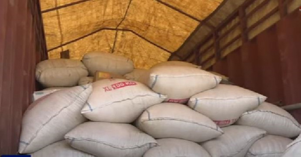 Togo: Police officers seize an important quantity of corn being illegally sent to Benin