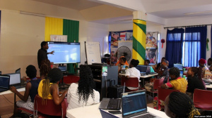 La BAD veut plus de femmes sur le march&eacute; financier num&eacute;rique&nbsp;de la Cedeao