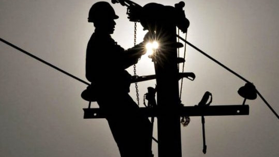 Togo : la compagnie publique d’électricité réduit les frais de raccordement à l’électricité de 30%