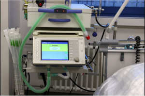 Coronavirus : Apr&egrave;s avoir r&eacute;ceptionn&eacute; 16 tonnes de mat&eacute;riel m&eacute;dical, l'Etat annonce la commande de 250 respirateurs