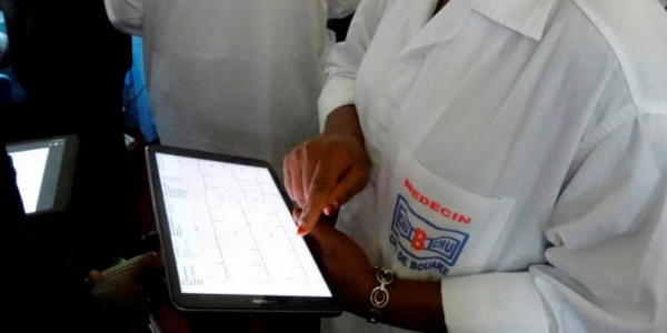 Télémédecine : l&#039;Association des Infirmiers du Togo adopte l’application Dokita Eyes