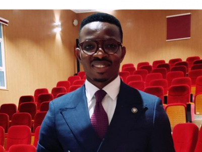 le-togolais-mawuto-tossa-premier-africain-a-decrocher-le-prix-j-b-scott-de-l-institut-de-droit-international