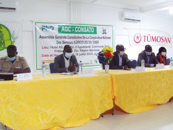 Togo : les conducteurs de tracteurs se réunissent en coopérative