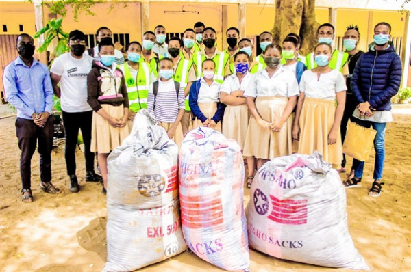 Togo : ‘Rôbalôtô’ ou la gestion des déchets dans les écoles grâce à une poubelle intelligente