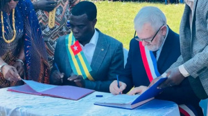 D&eacute;centralisation : jumelage entre la commune Wawa 2 et celle d&rsquo;Archigny en France