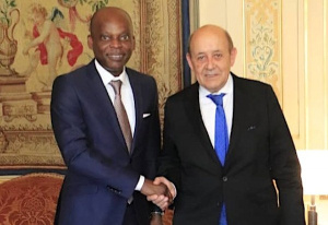 Au Quai d'Orsay, Robert Dussey et Jean-Yves Le Drian &eacute;voquent les n&eacute;gociations autour du nouvel accord ACP-UE