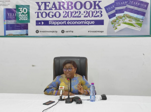 Promotion des investissements : Rose Kayi Mivedor lance le Yearbook Togo 2022-2023