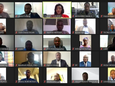 togo-soutenu-par-le-secteur-prive-youth-for-youth-lance-un-programme-de-competences-pour-les-jeunes-professionnels