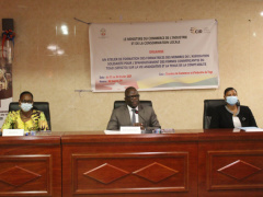 Ministry of trade trains market women to bookkeep, to push them toward formal sector