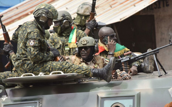 Coups d’État en Afrique de l’Ouest : 7 Togolais sur 10 soutiennent les sanctions de la CEDEAO