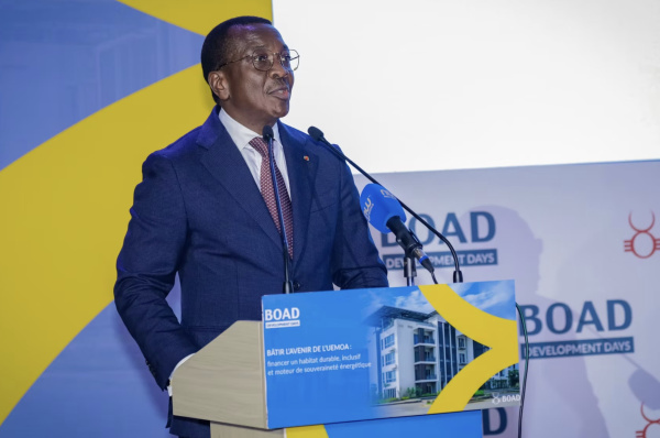 Logement : &agrave; Kpom&eacute;-Dalav&eacute;, Adedze annonce le passage du programme des 20 000 unit&eacute;s &agrave; sa phase op&eacute;rationnelle
