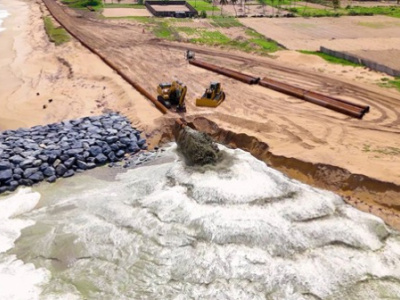togo-completes-14-groynes-under-coastal-protection-project