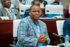 Secr&eacute;tariat g&eacute;n&eacute;ral du gouvernement : Christian Trimua remplace Kanka-Malik Natchaba