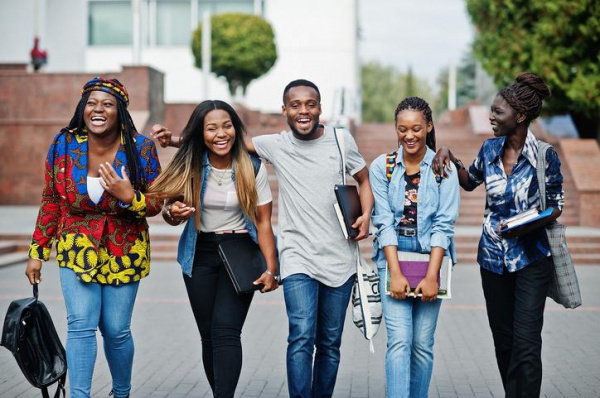France offers study scholarships to the best Togolese students