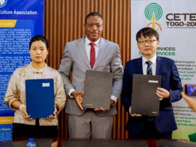 togo-le-cetef-s-allie-a-deux-acteurs-chinois-de-la-communication