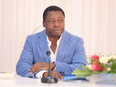 togo-c-est-officiel-faure-gnassingbe-promulgue-la-nouvelle-constitution