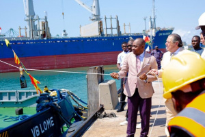 Port de Lom&eacute; : le 4&egrave; remorqueur officiellement mis en service